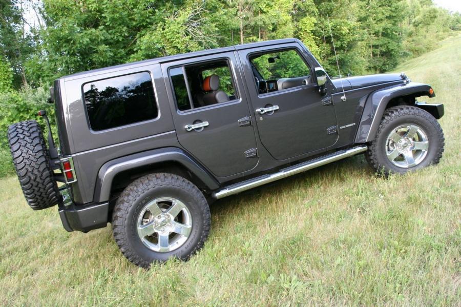  Jeep Wrangler Unlimited Ultimate 2007 года  (фото 8 из 29)